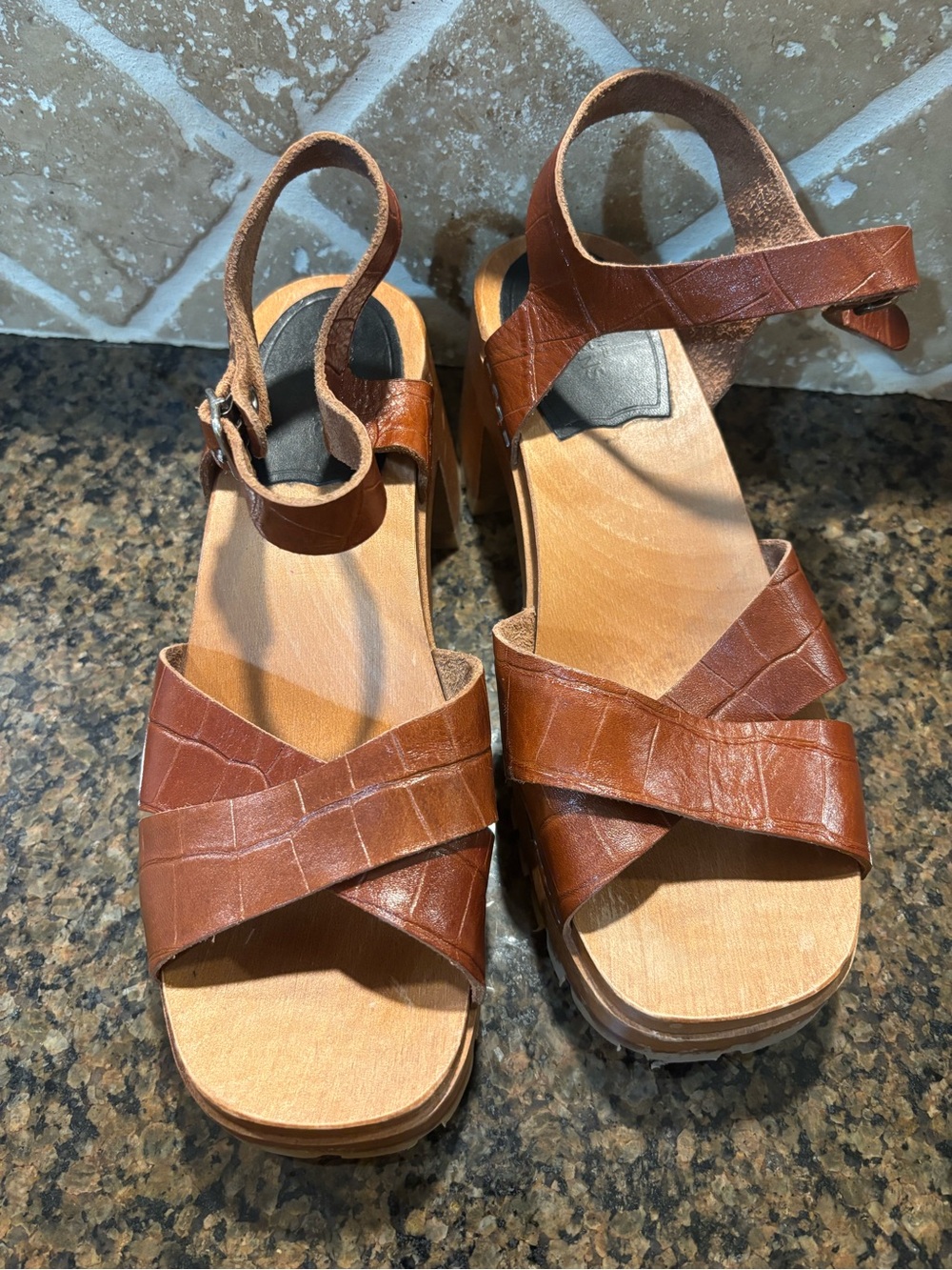 Swedish Hasbeens Cognac Brown Croc-Embossed Leather Wedge Sandals 39